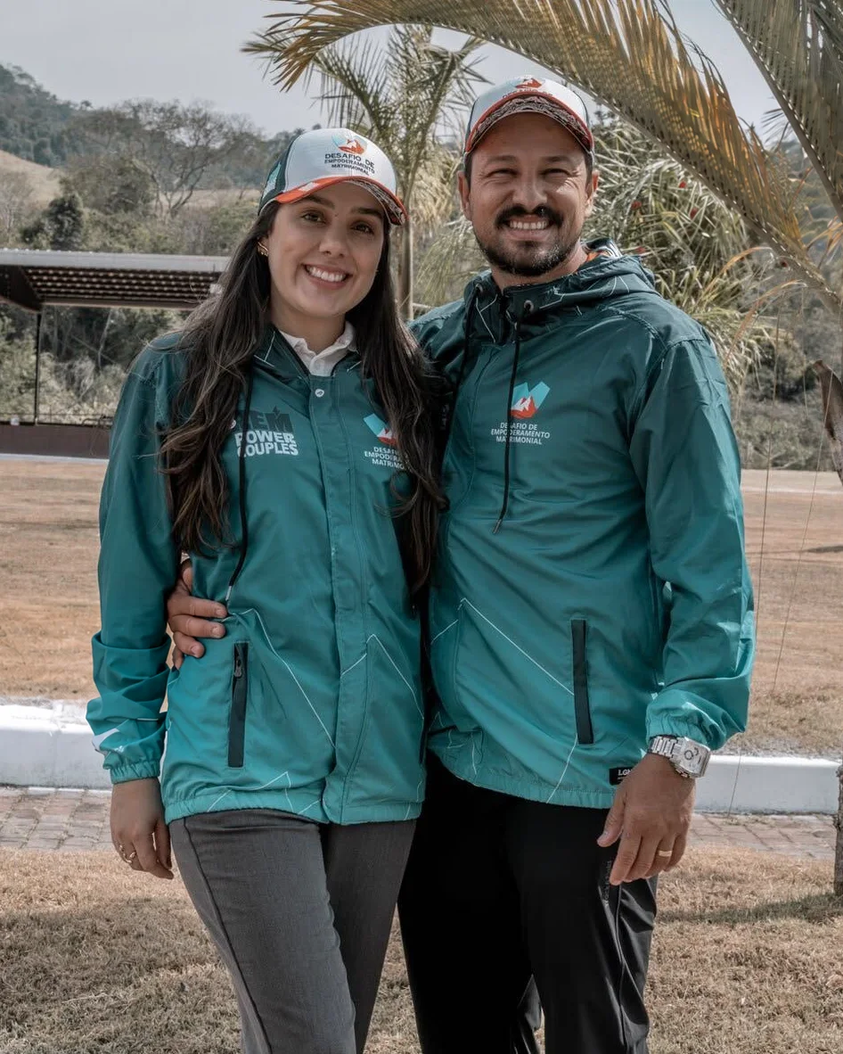 Pr. Nelsinho e Pra. Jéssica